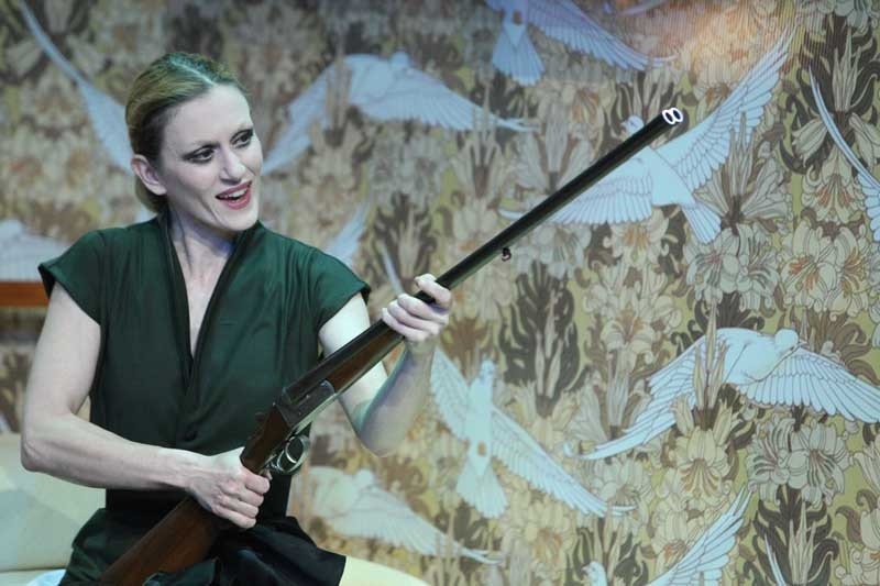 Η ΣΚΙΑ ΤΟΥ ΜΑΡΤ 