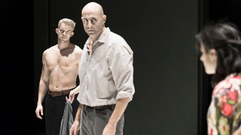 ΨΗΛΑ ΑΠΟ ΤΗ ΓΕΦΥΡΑ 